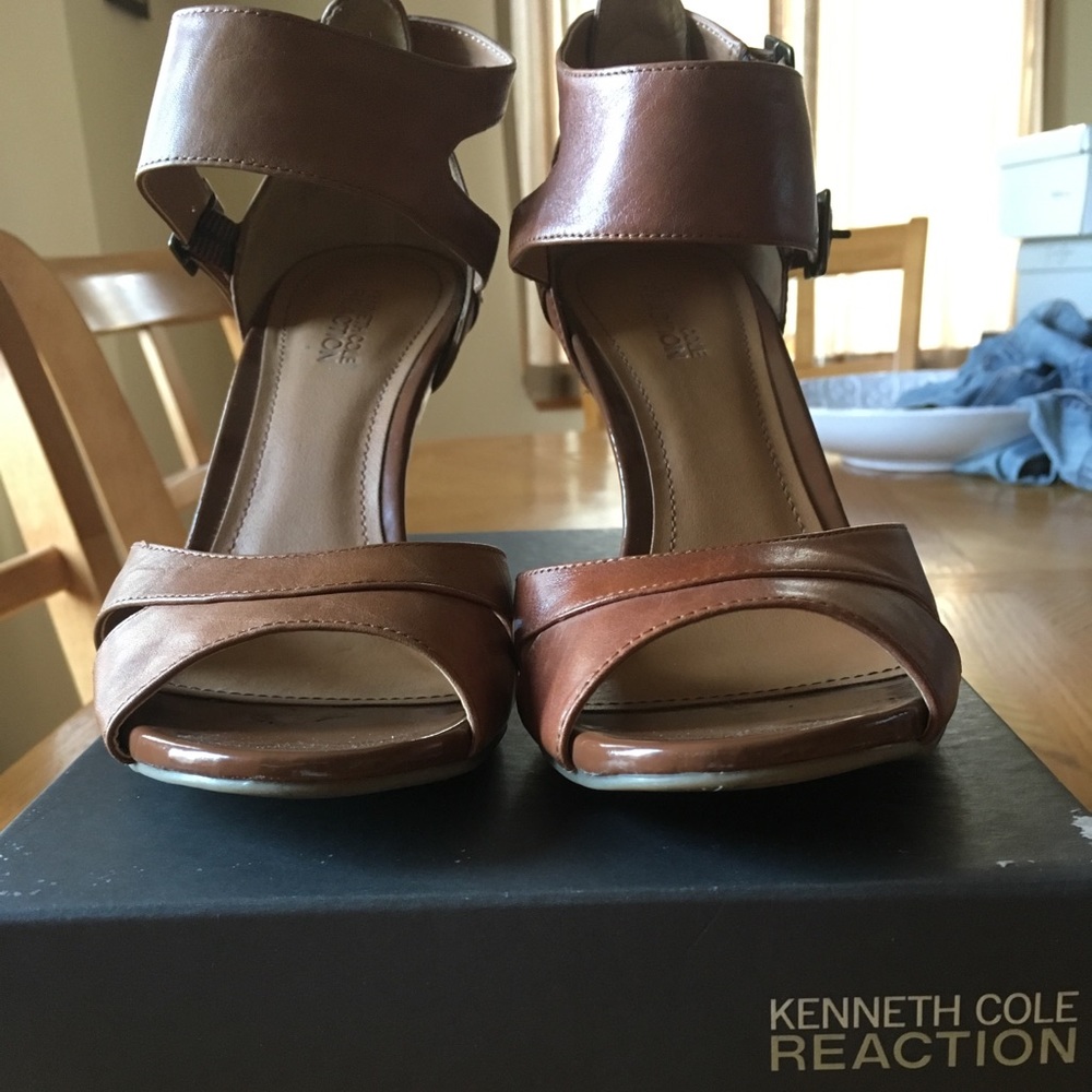 Sandal - Picture 4 of 4